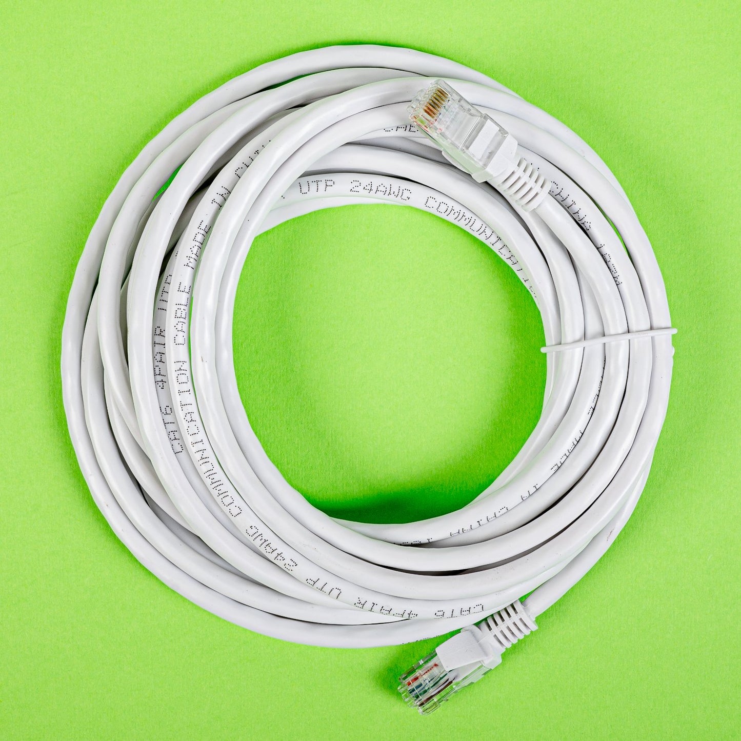 White Gizzu Cat6 UTP Fly Lead Ethernet Network Cable - 5m