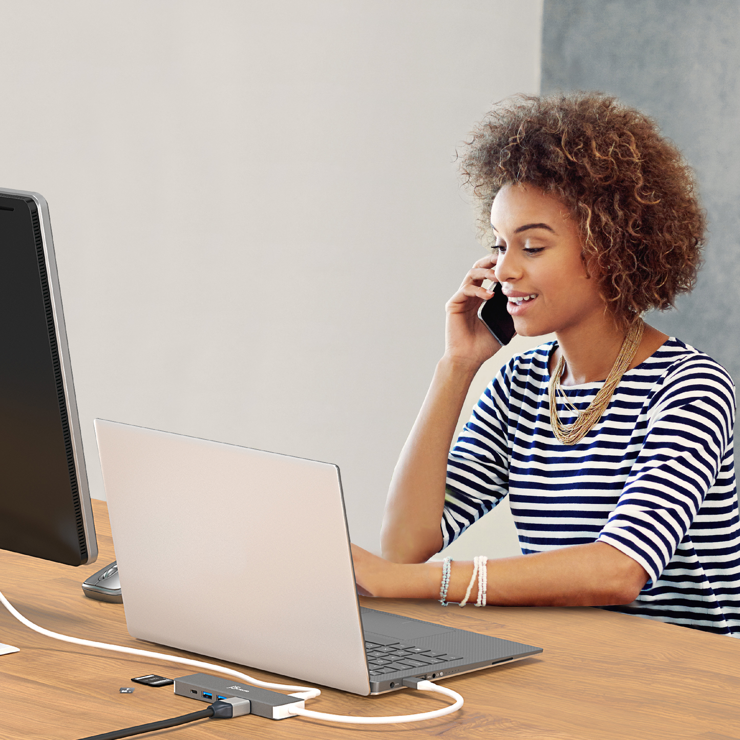 J5create 4K60 Elite USB-C 10Gbps Multi-Adapter - JCD390