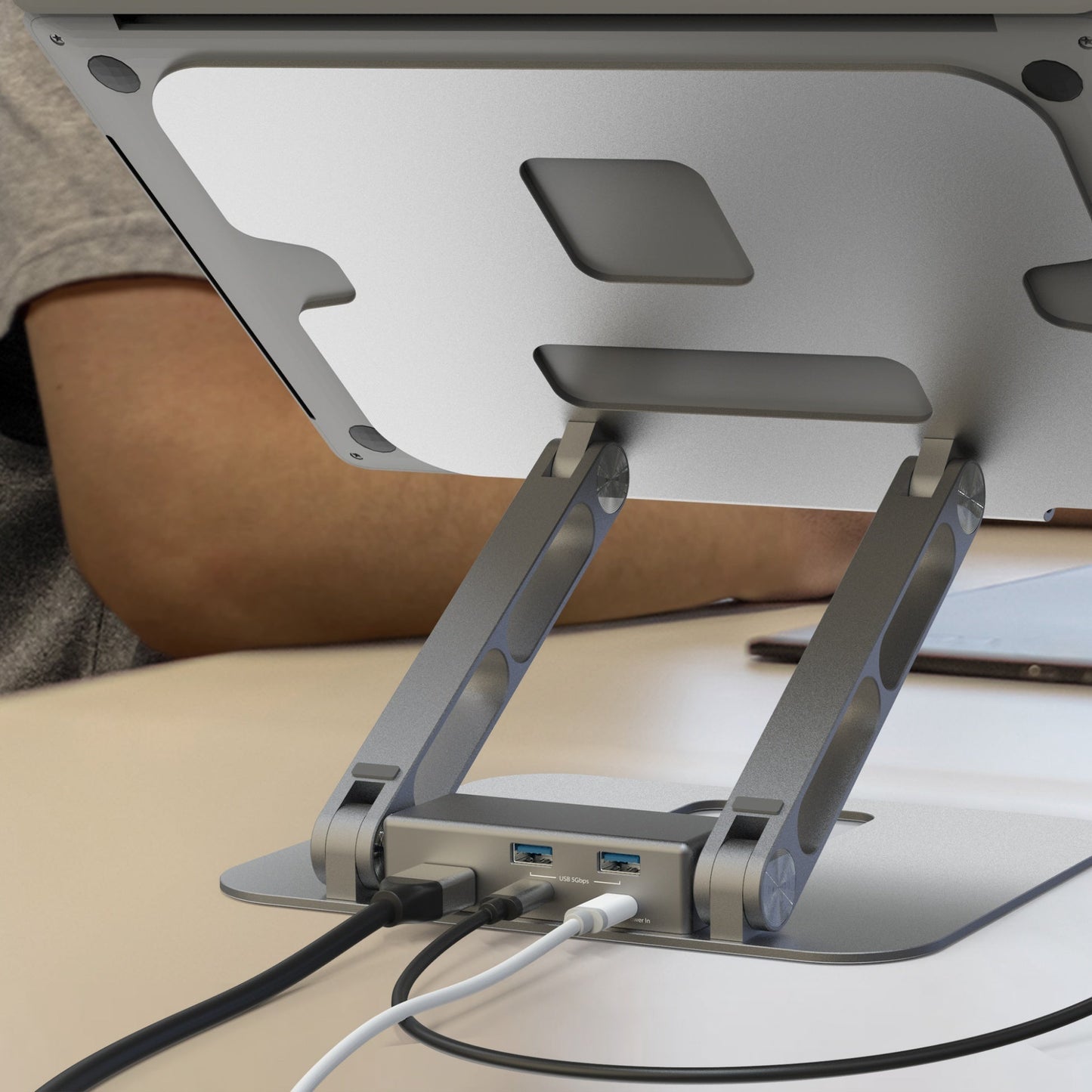 J5create Multi-Angle 4K Docking Stand - JTS327
